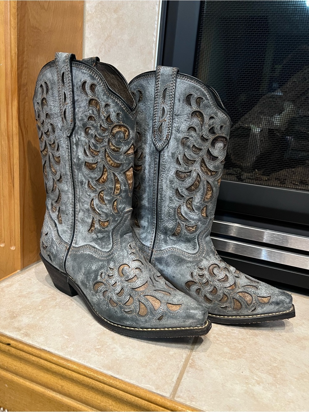 Women’s Distressed Grey Cutout Heeled Cowboy Boots